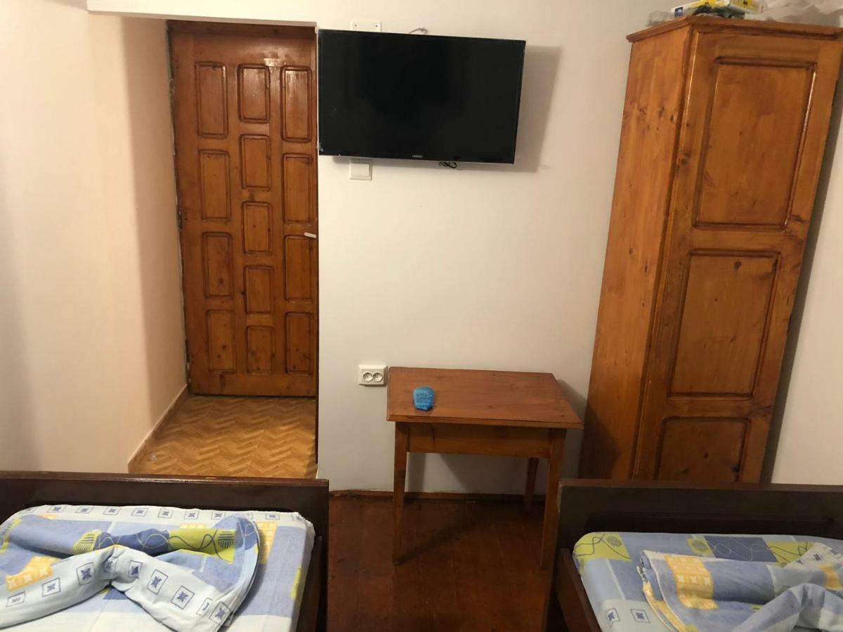 Pension Amira Костінешть Екстер'єр фото